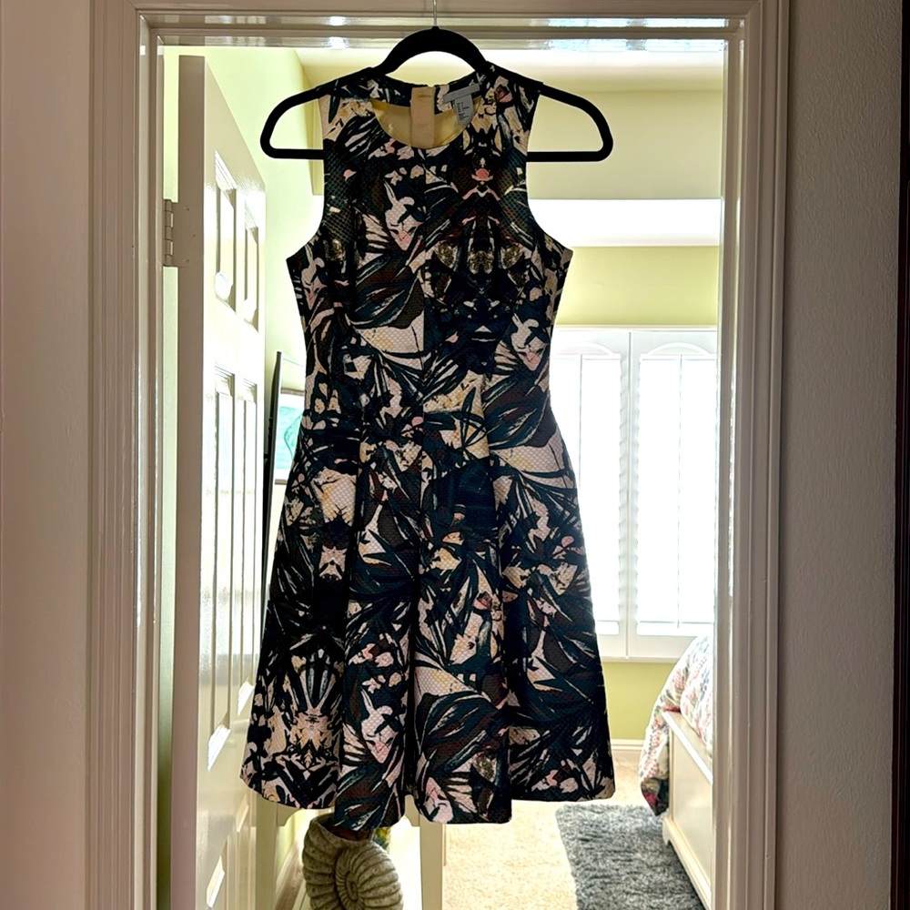 H&M Floral Fit n Flare Dress with Pockets - Size 4